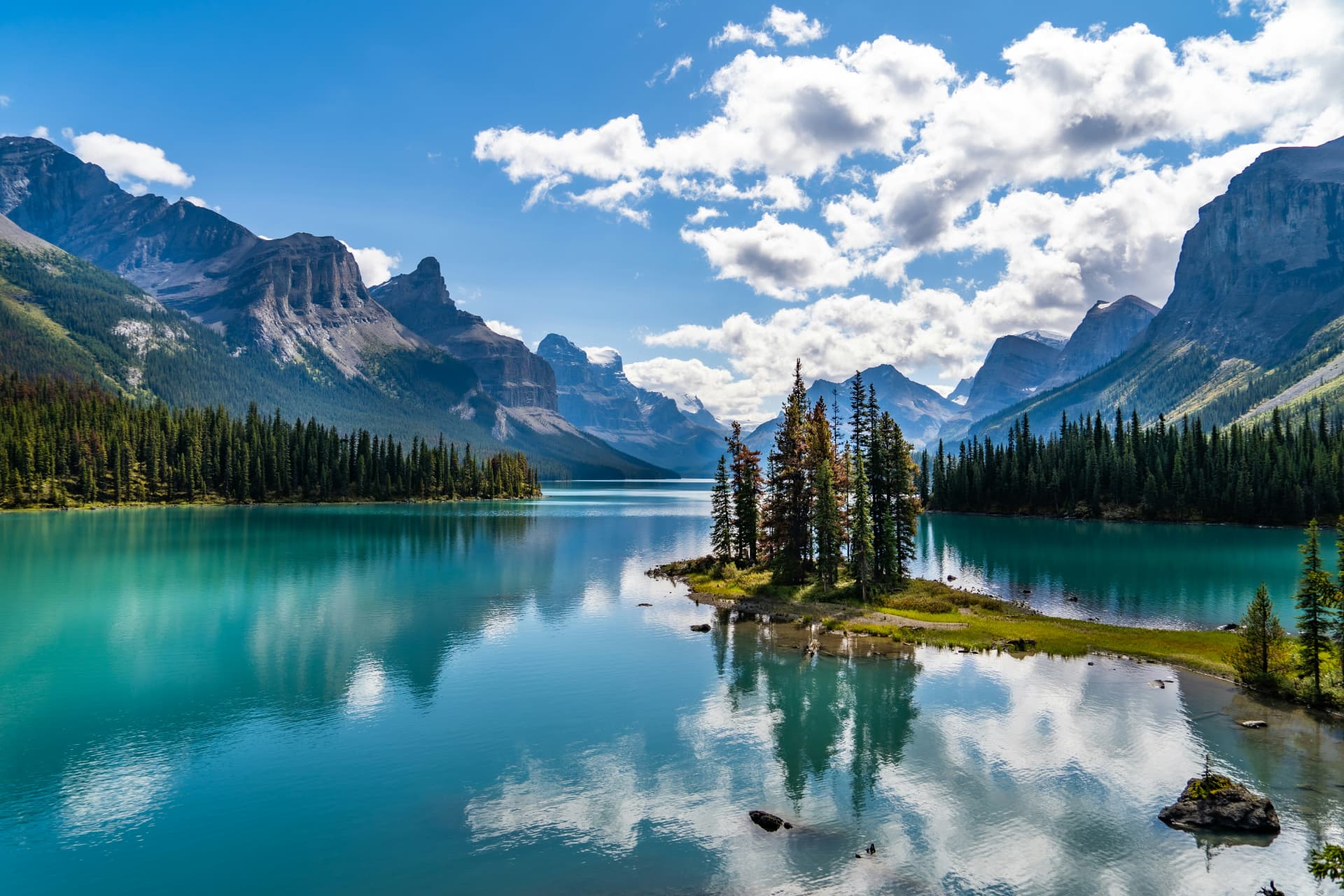 See More. Explore More. Discover USA & Canada.